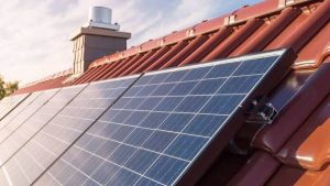 Was Ihre Stromrechnung über Ihr Haus verrät mit Photovoltaikanlage auf dem Dach